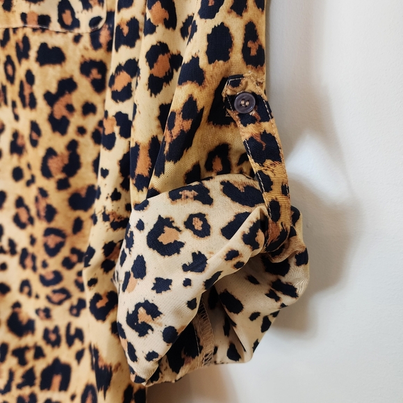 SUNG Alfred Sung Leopard Print Blouse Top Button Down Shirt Animal Print Small - Picture 9 of 14